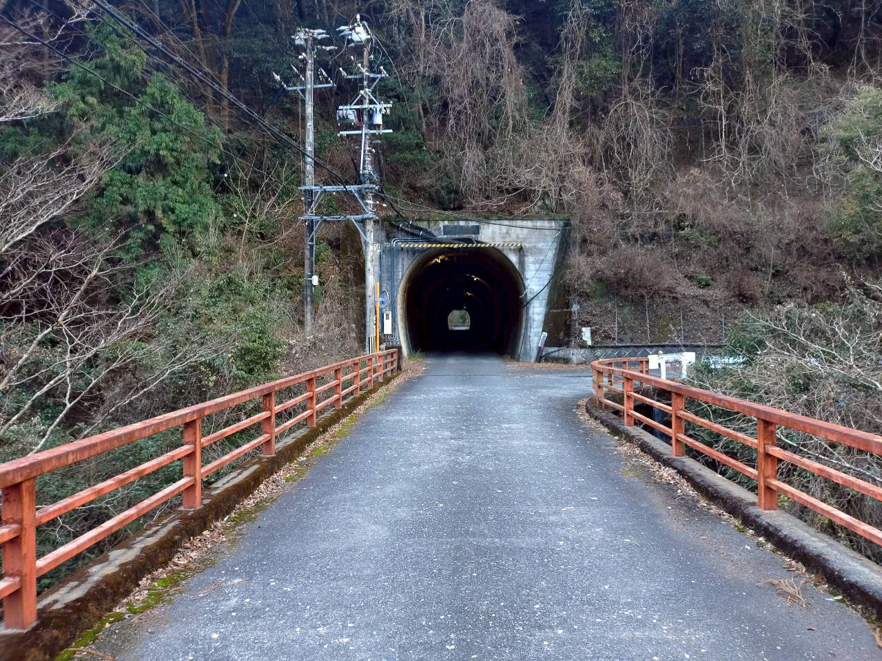 横澤隧道（トンネル）