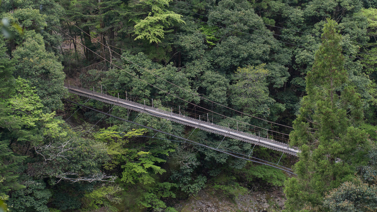 池の谷吊橋