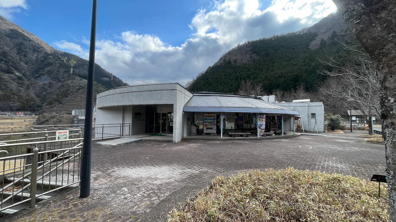 長島ダムふれあい館